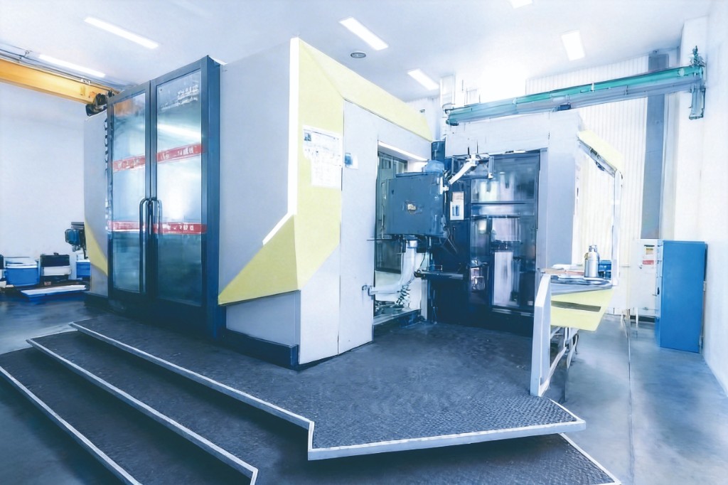 热处理设备与控制室