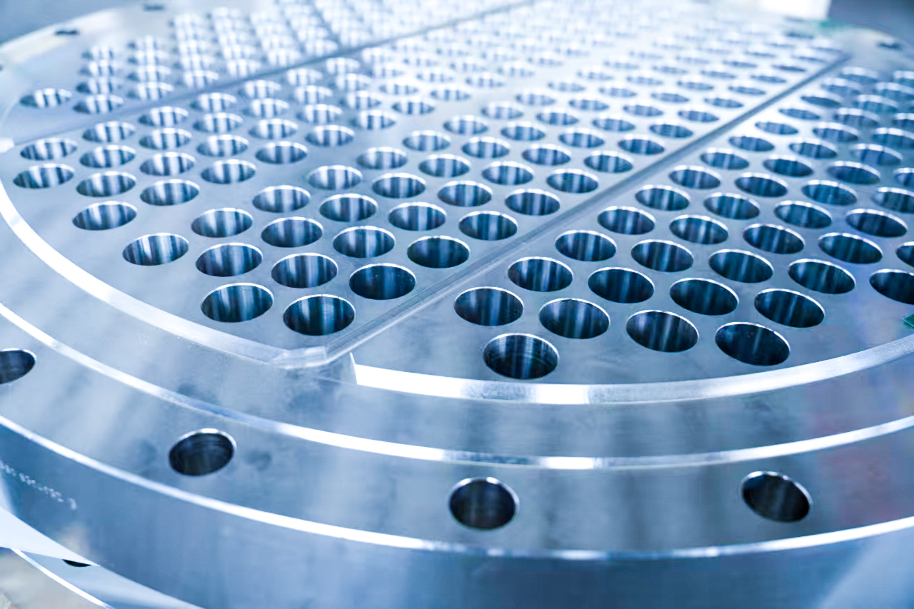 Flange stacks with blue gaskets